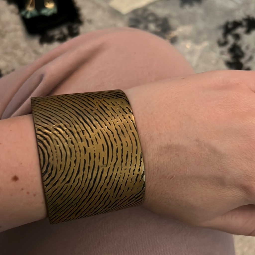 Calvin Klein Cuff 10$